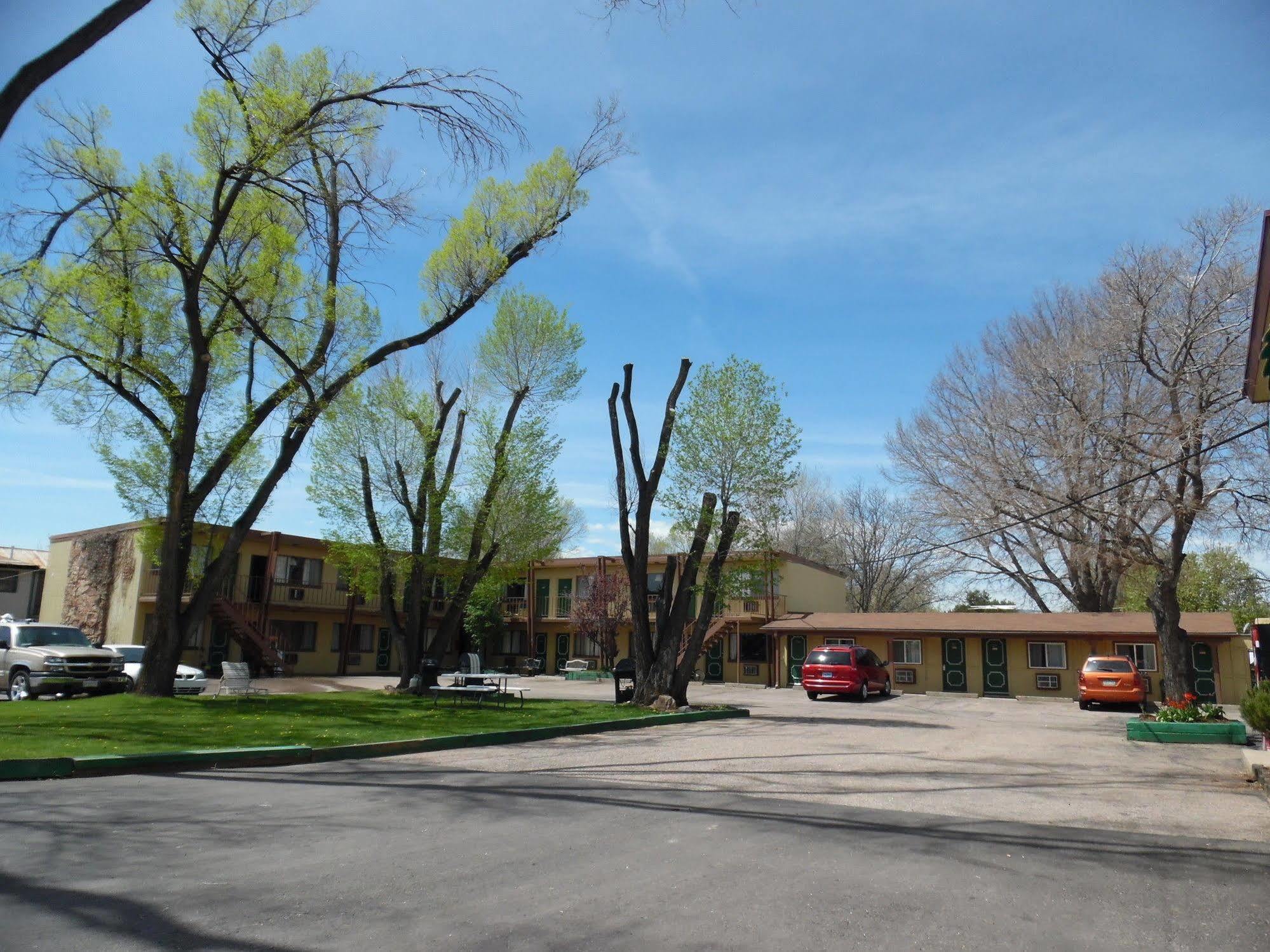Budget Host Inn Fort Collins Exterior foto